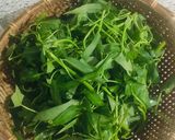 Hình bước làm 1 của món Rau muống xào