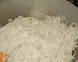 A picture of step 3 of Veg Hakka Noodles.