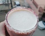 A picture of step 2 of Banana chikko shake.
