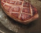 Une image de l'étape 2 de Magret de canard aux raisins.