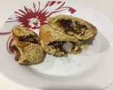 A picture of step 3 of Dates biscuit.