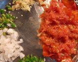 A picture of step 1 of Tomato Onion Chutney.