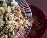 Foto langkah ke 6 dari resep Ayam suwir sambal matah.