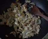 Foto langkah ke 4 dari resep Mie lethek goreng.