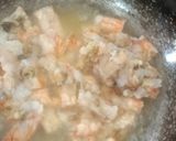 A picture of step 3 of Prawn head fry.