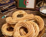 صورة لخطوة 1 من وصفة حلوة المحقن التقليدية الجزائرية🇩🇿