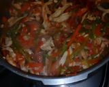 Foto del paso 4 de la receta: Arroz con pollo y papaitas fritas
