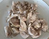 A picture of step 4 of Steamed Chicken with Ginger Scallion Oil.