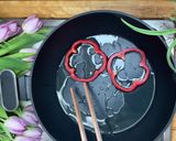 A picture of step 2 of Valentine's Day Breakfast | Fried Egg Flower.