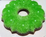 Foto langkah ke 3 dari resep Pudding Lumut Pandan Cokelat.