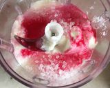 A picture of step 2 of Rose lassi.