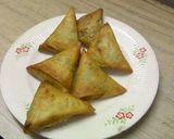 A picture of step 11 of Chicken samosa.