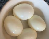 A picture of step 1 of Egg masala.