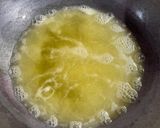 รูปขั้นตอนการทำที่ 4 ของ ปีกไก่ทอดเกลือ กรอบนอกนุ่มใน