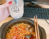 Hình bước làm 3 của món Đêm hôm mà đói thì cấp cứu ngay món MỲ CAY 7 CẤP ĐỘ siêu nhanh gọn nhé 😍