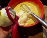 Une image de l'étape 7 de Cake aux pommes, cardamome et cannelle.