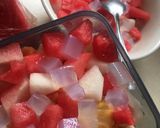 Foto langkah ke 2 dari resep Salad buah tersimpel.