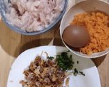Foto langkah ke 1 dari resep Home-made Chicken Nugget.