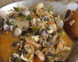 Foto langkah ke 2 dari resep Kerang dara bulu saus padang.