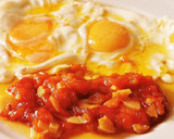 Foto del paso 6 de la receta: Pimientos rojos caramelizados con Huevos fritos
