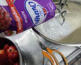 Foto del paso 1 de la receta: Frutillas con crema