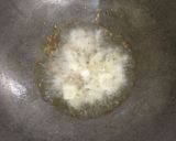 A picture of step 1 of Aloo Palak.