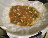 Foto langkah ke 6 dari resep Martabak telur teflon.
