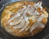 A picture of step 5 of Garlic Buttered Shrimp w/Sprite & Oyster Sauce.