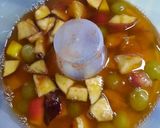 Foto del paso 3 de la receta: Gelatina con frutas de estación
