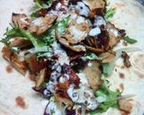 Foto del paso 5 de la receta: Kebab casero de pollo y cerdo con salsa yogur