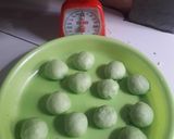 Foto langkah ke 4 dari resep Roti pandan isi kacang hijau.