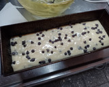 Foto del paso 5 de la receta: Budín de Vainilla con Chips de Chocolate