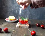 Foto langkah ke 3 dari resep Strawberry Mojito.