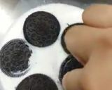 A picture of step 1 of Oreo shake.