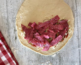 Foto del paso 11 de la receta: Pizza calzone de salami con champiñones