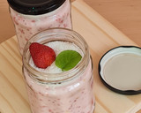 Foto del paso 4 de la receta: Postrecito de yogur firme de frutilla 🍓 bajo en calorías