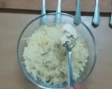 A picture of step 5 of Aloo Paratha.