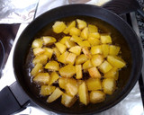 Foto del paso 2 de la receta: Patatas bravas 🍃