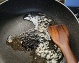 Foto langkah ke 3 dari resep Urat (Koyor) Gongso.