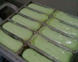 Foto langkah ke 5 dari resep Pukis pandan sederhana.
