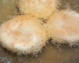 A picture of step 7 of Rajasthani moong dal kachori.