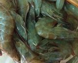Hình bước làm 1 của món Tôm hấp bia sả