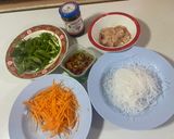 รูปขั้นตอนการทำที่ 1 ของ วุ้นเส้นผัดน้ำพริกเผาใส่อกไก่สับ