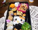 Foto langkah ke 6 dari resep Black kitty Bento.