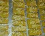 Foto langkah ke 3 dari resep Kastengel Renyah, lezat, Dan gurih.
