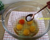 Foto langkah ke 1 dari resep 52. BOLU MINYAK 5 TELUR.