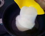 सूजी तिल की बर्फी (Sooji til Ki Burfi recipe in Hindi) रेसिपी चरण 2 फोटो