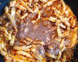 Hình bước làm 5 của món Thịt Ba Chỉ Xào Mắm Ruốc Huế