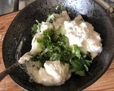 A picture of step 2 of Tzatziki 🇬🇷.