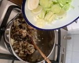 A picture of step 3 of Tuscan Soup.